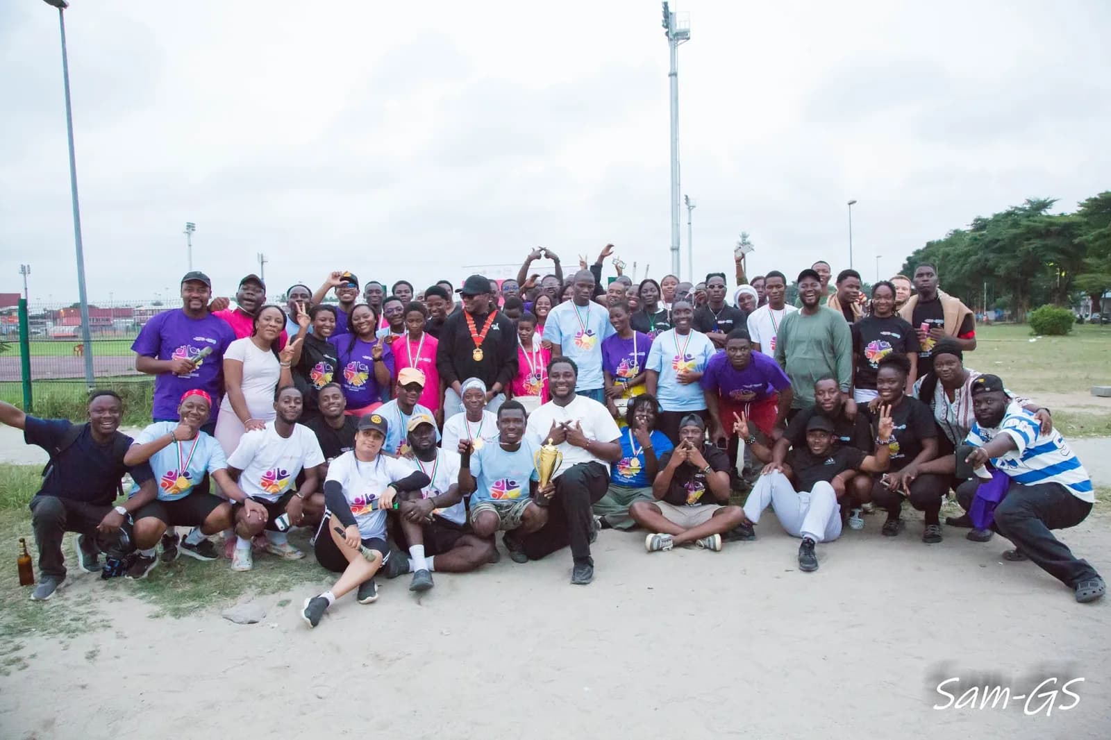 Des membres des clubs Rotaract de Côte d'Ivoire réunis lors d'une rencontre du district.